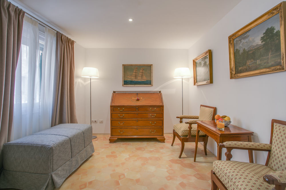 Ah Art Hotel Palma Exterior photo